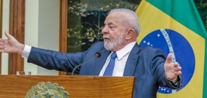 Lula deve sancionar nova política do salário mínimo e do Imposto de Renda nesta segunda-feira (28)