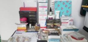 Mulher é presa em Fortaleza suspeita de fingir ser médica em clínica de estética