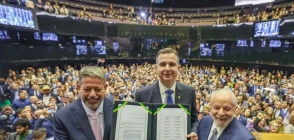 Congresso promulga emenda constitucional da reforma tributária