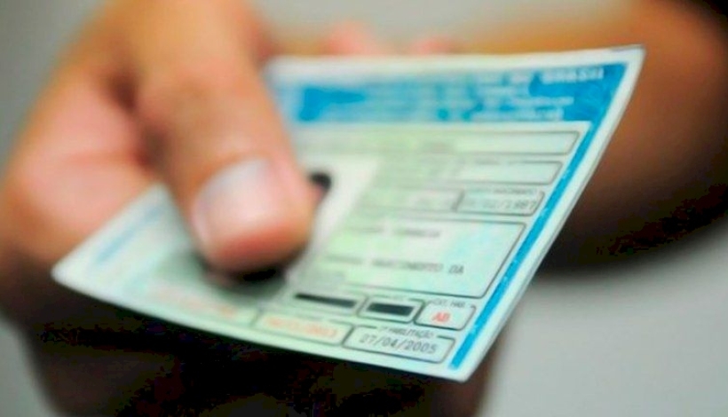 Serão 25 mil vagas, nas categorias A (moto) e B (carro), para cearenses dos 184 municípios