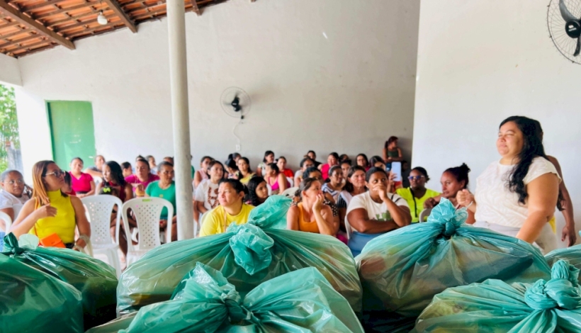 Prefeitura de Solonópole entrega de mais de 400 cestas básicas