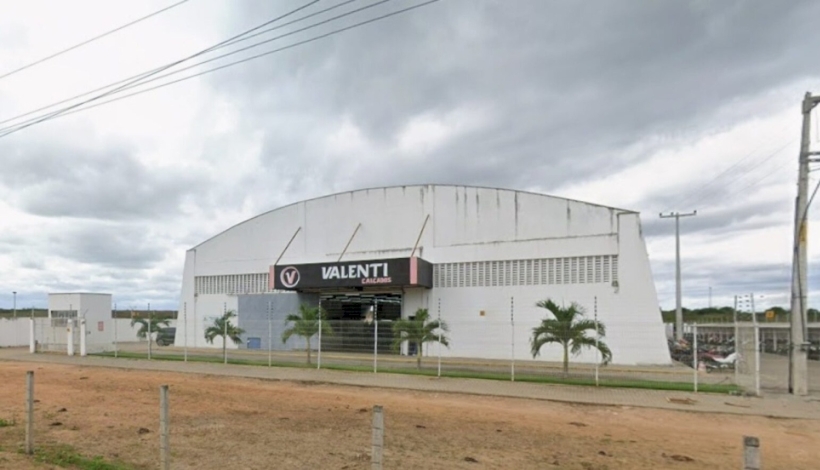 Fechamento de quatro fábricas de calçados