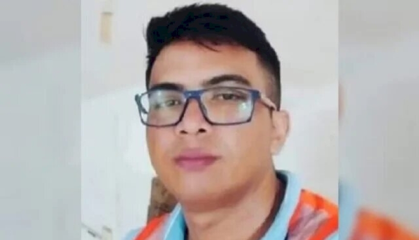 Jovem é morto a tiros enquanto esperava colega para ir ao trabalho em Sobral