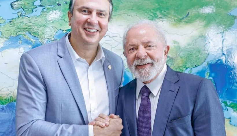 Governo Lula bloqueia verba para alfabetização, transporte escolar e bolsas de estudo